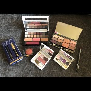 Makeup bundle